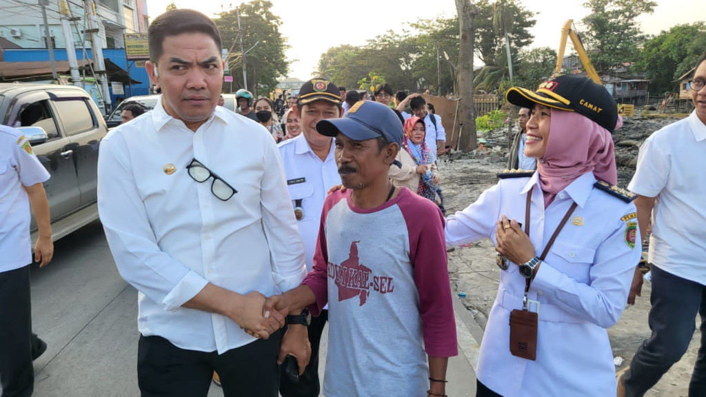 Peninjauan Pasca Pembongkaran Di Jl. Tarmidi Oleh Wali Kota