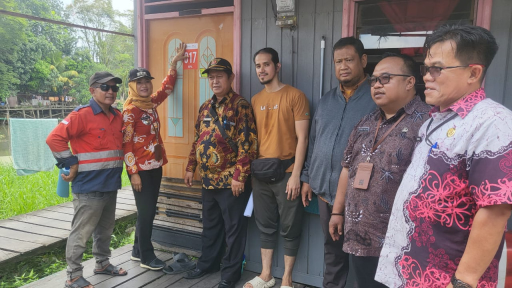 Penempelan Nomor, Pengukuran Tanah dan Bangunan Warga Terdampak Normalisasi SKM