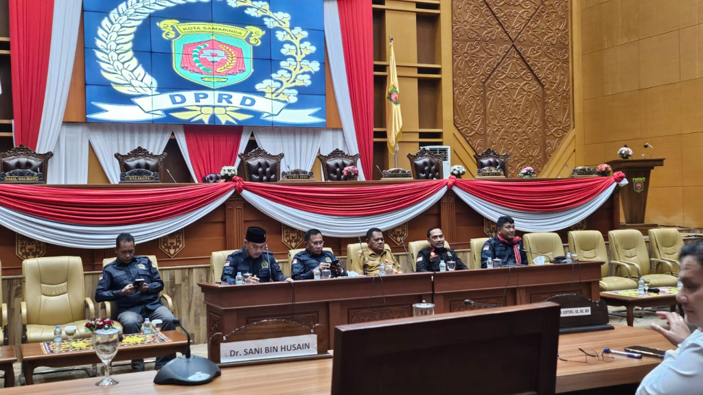 Hearing Bersama DPRD Kota Samarinda Terkait Aduan Warga Tentang Rencana Pembebasan Tanah dan Bangunan