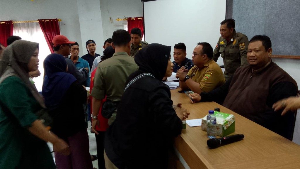 Musyawarah Penyampaian Nilai Santunan Warga Terdampak Normalisasi SKM