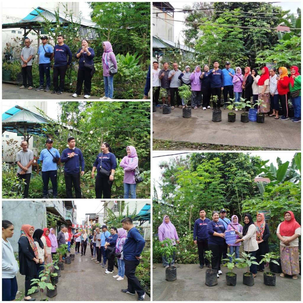 Penyerahan Bibit Tanaman Lombok dan Terong
