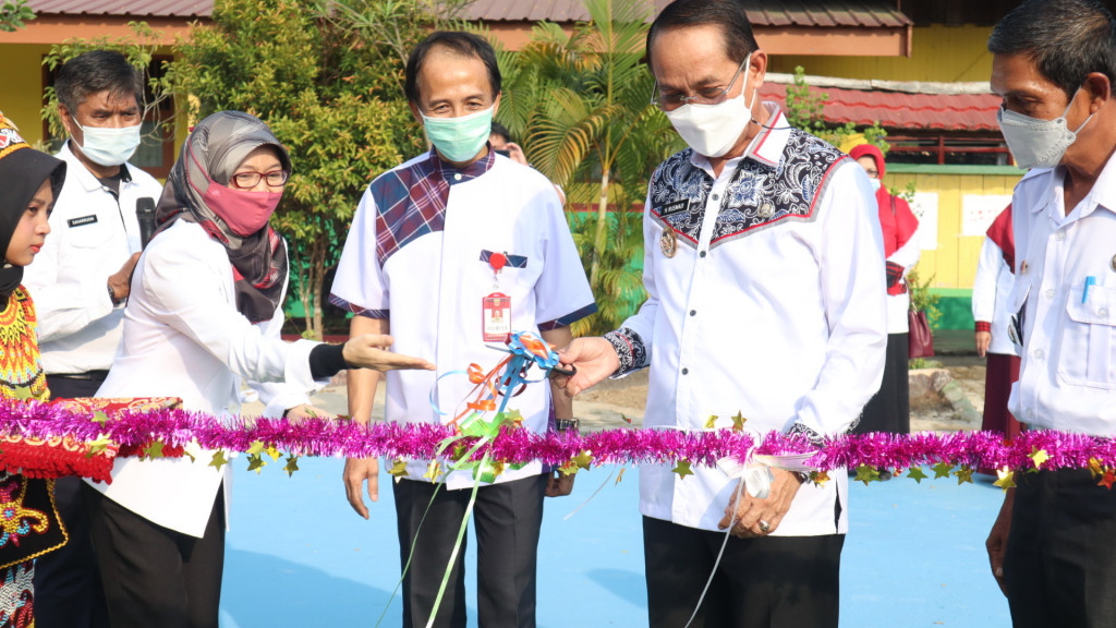 Serah Terima Pekerjaan Program 100 Hari Kerja Dinas Pendidikan Kota Samarinda Tahun 2021