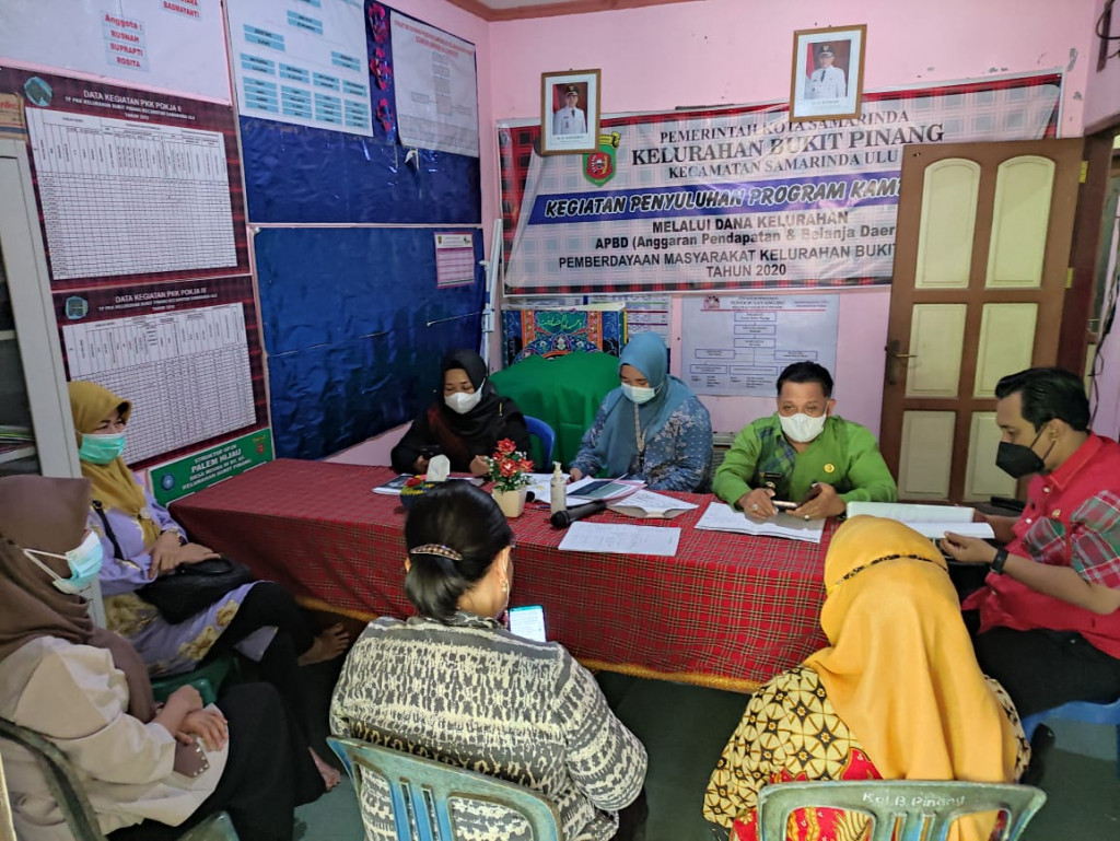 Kegiatan Pembinaan Tertib  Administrasi  Dasa Wisma Kelurahan Bukit Pinang