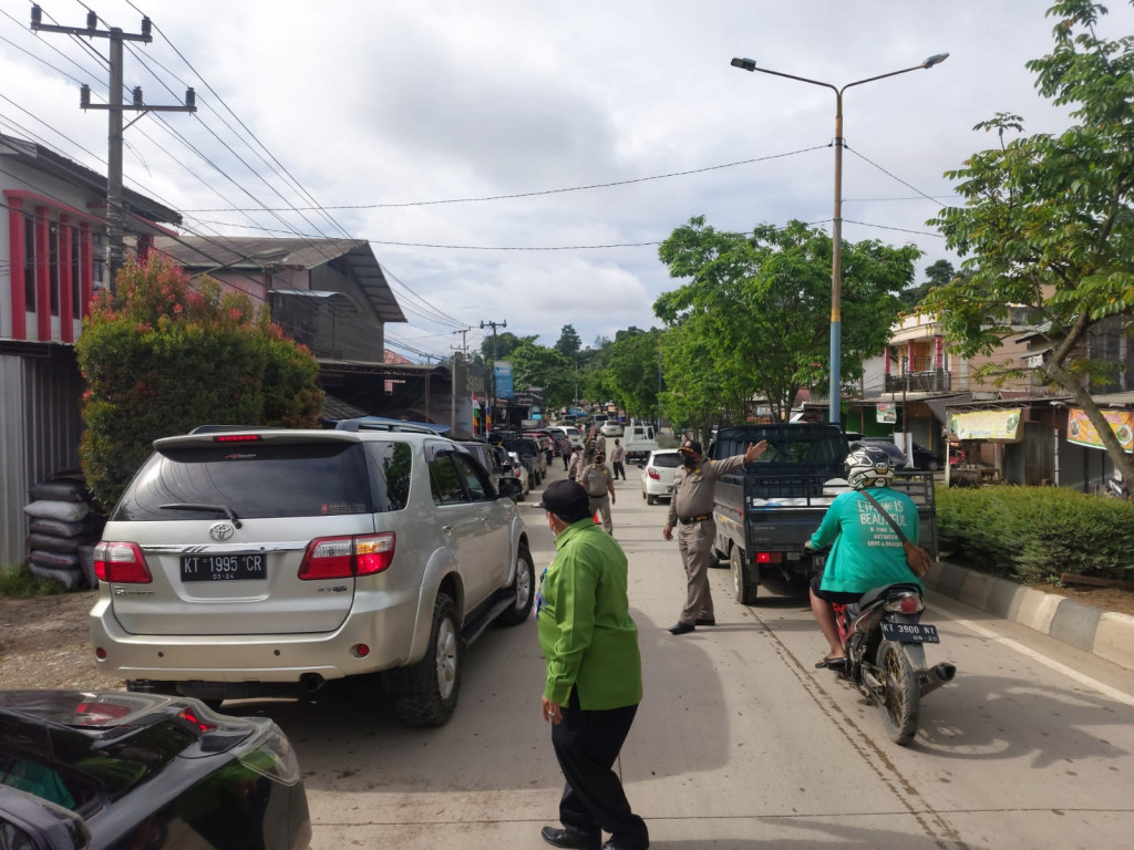 Kegiatan Posko Penyekatan PPKM Bukit Pinang