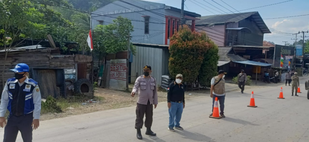 Kegiatan Posko Penyekatan PPKM Satgas Covid-19 Kecamatan Samarinda Ulu