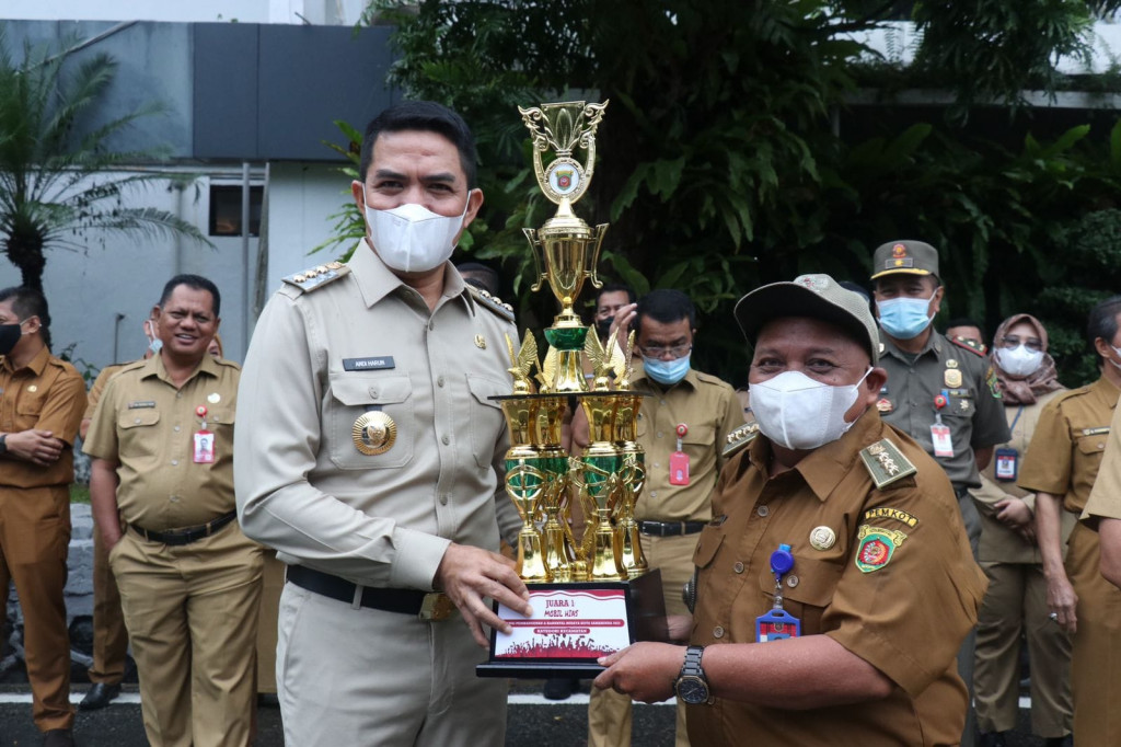 Kecamatan Samarinda Ulu meraih juara 1 Lomba Pawai Pembangunan