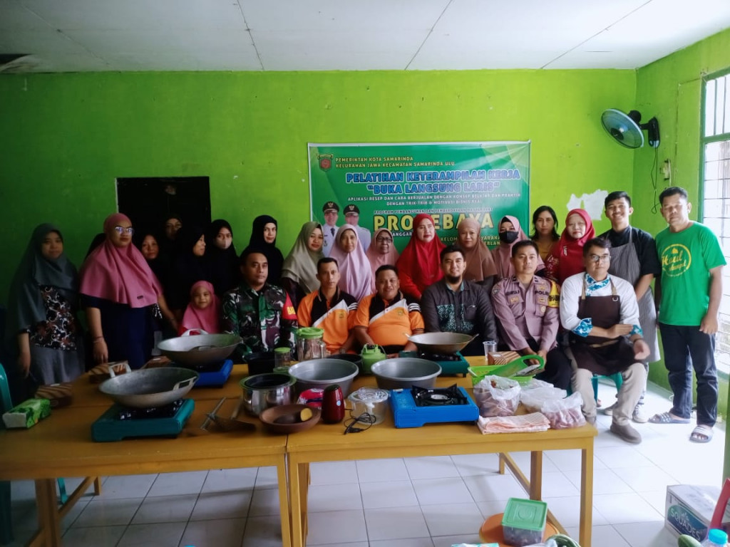 kegiatan Pelatihan Keterampilan Kerja  Program Pembangunan dan Pemberdayaan Masyarakat (Probebaya) Kelurahan Jawa
