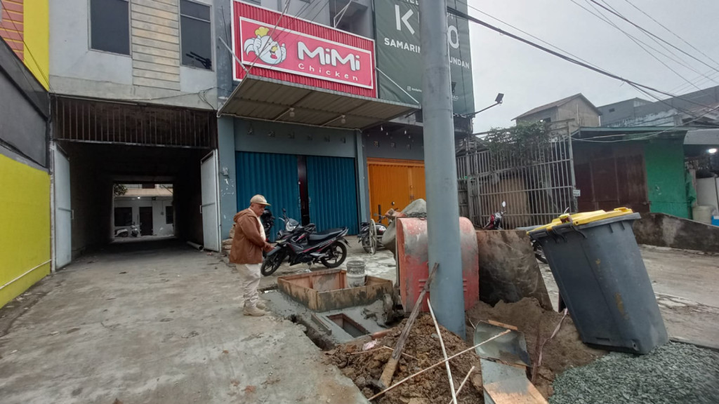 Memonitoring ke RM Mimi Chiken Jl.Pasundan RT.27 Kel.Jawa