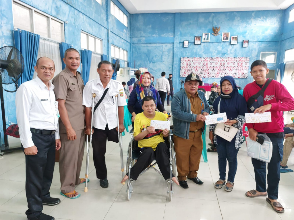 Monitoring  kegiatan penyaluran bantuan terencana provinsi Kaltim bagi penyandang disabilitas Kecamatan Samarinda Ulu