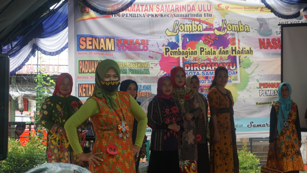 Pembagian Hadiah Lomba-Lomba Tingkat Kecamatan