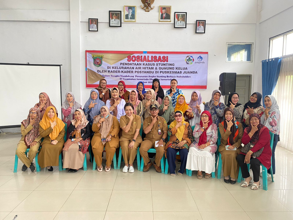 Sosialisasi pendataan kasus stunting di Kelurahan Air Hitam dan Gunung Kelua