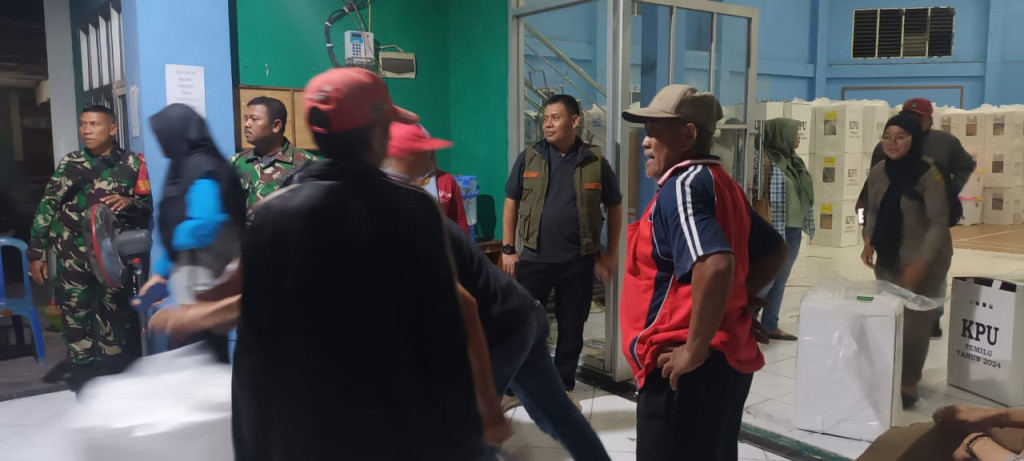 Distribusi Pengembalian Kotak Suara ke Gudang KPU