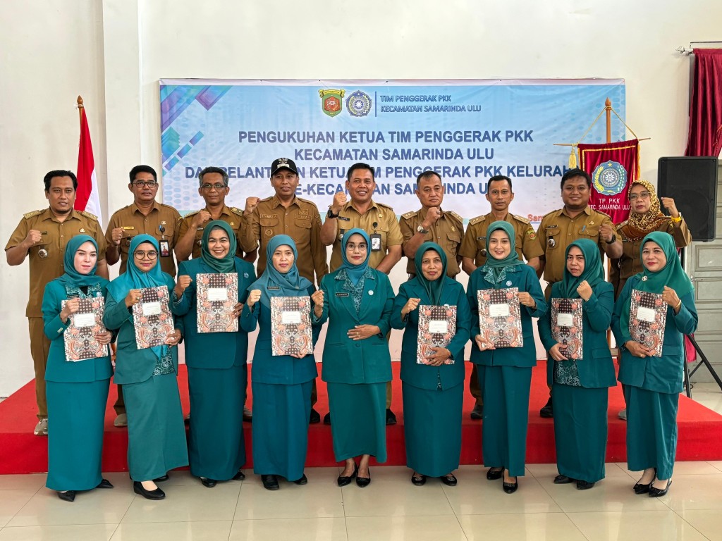 Pengukuhan Ketua Tim Penggerak PKK Kecamatan dan Pelantikan Ketua Tim Penggerak PKK Kelurahan