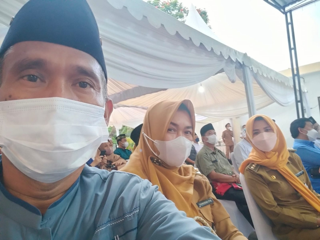 Buka puasa dan teraweh bersama di Musolla Ar Raudhah bakaikota
