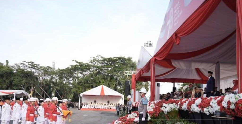 Penurunan bendera  HUT RI Berjalan Lancar