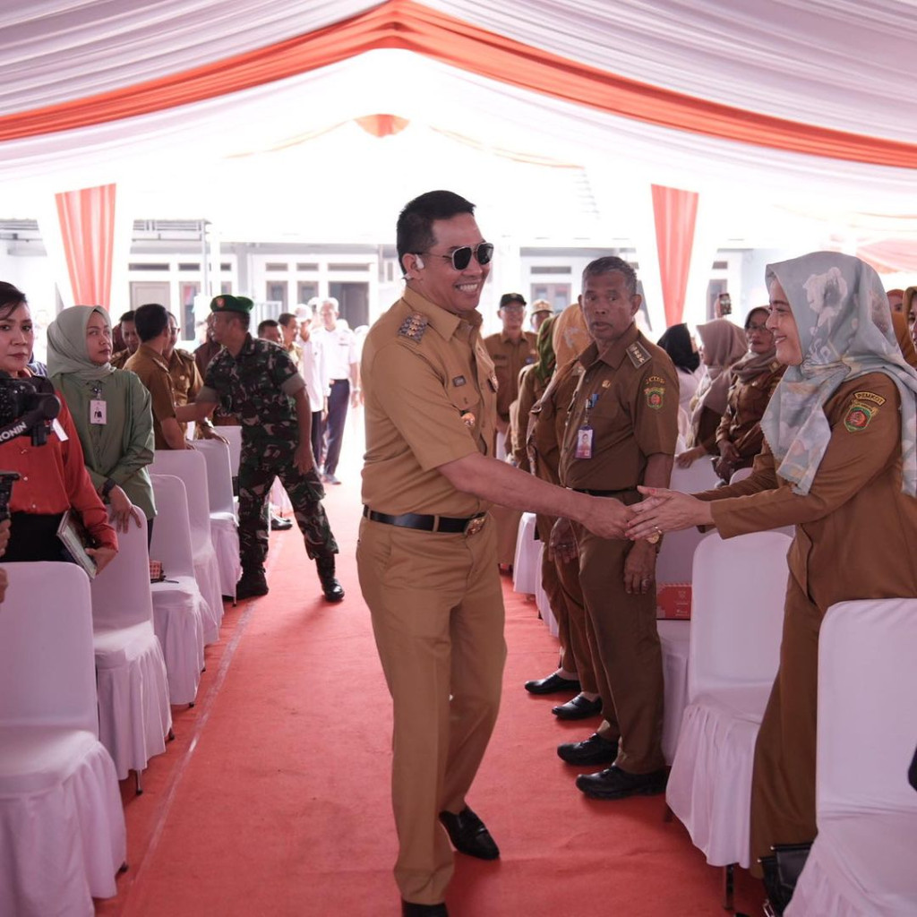 Camat Samarinda Utara menghadiri Launching BUMRT