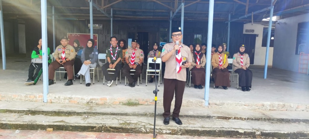 PLT Camat Kecamatan Samarinda Utara Hadiri Acara Boden Powell Day ke-168 sebagai Pembina Upacara