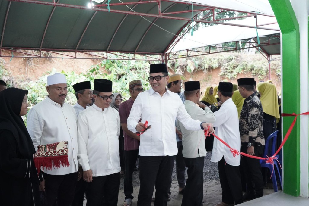 Peresmian Masjid Babul Nur Barambai dan Buka Puasa Bersama