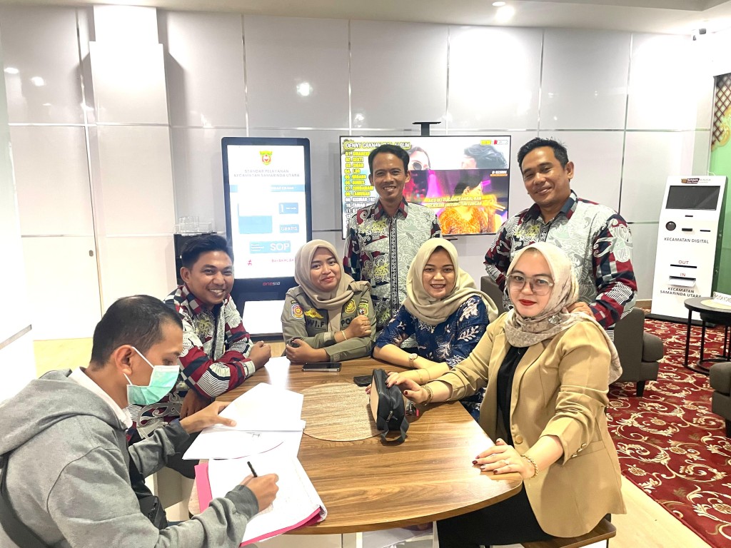 Kegiatan Penyaluran Dana Bantuan Pemkot Samarinda Untuk Kendaraan Roda 2 (dua) Diduga terdampak BBM Tahap 2 di Kecamatan Samarinda Utara.