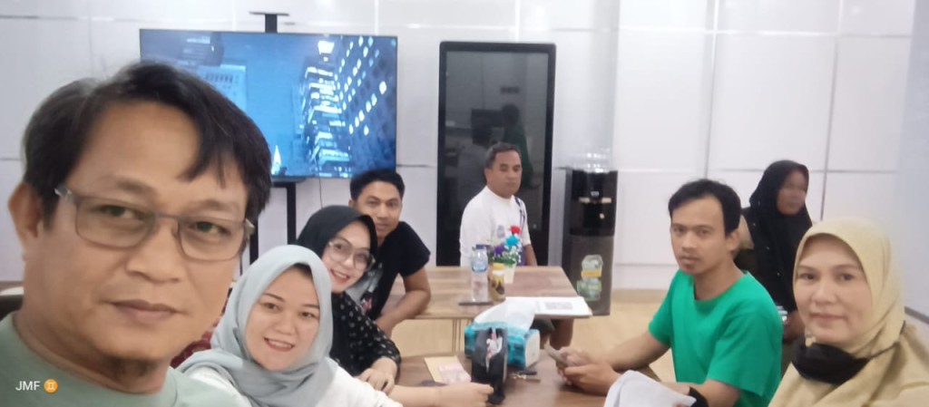 Kegiatan Penyaluran Dana Bantuan Pemkot Samarinda Untuk Kendaraan Roda 2 (dua) Diduga terdampak BBM Tahap 2 di Kecamatan Samarinda Utara.