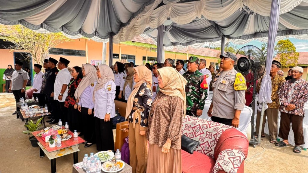Peresmian Mushola Al Ihsan serta Ruang Belajar/Ruang Ibadah Kristen di SDN 001 Lempake