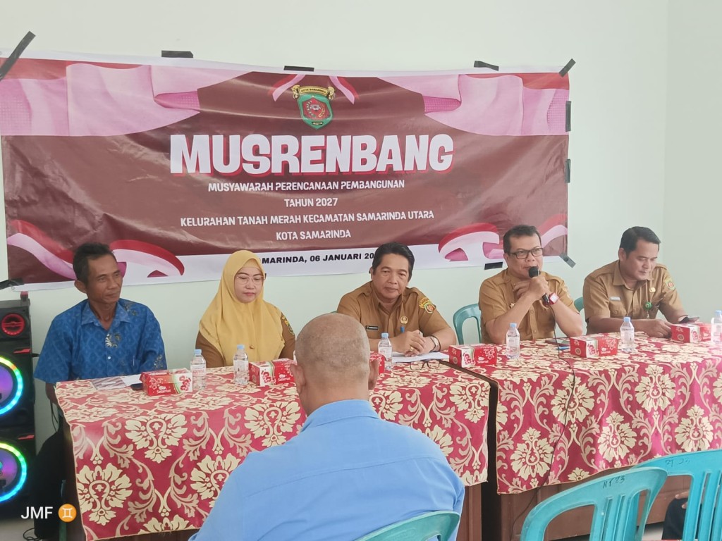 Musyawarah Perencanaan Pembangunan (Musrenbang) Kelurahan di Kelurahan Tanah Merah.