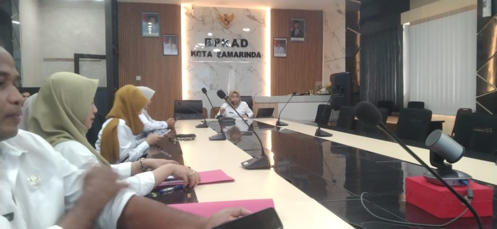 Rapat Evaluasi BUMRT Berbasis Kelurahan