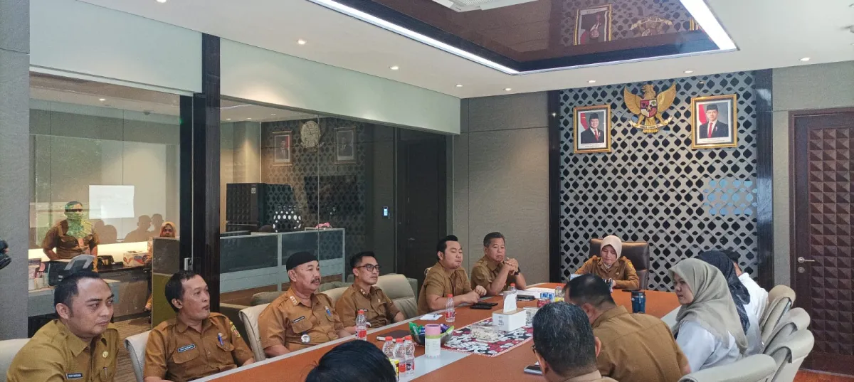 Rapat Lanjutan Percepatan Pembuatan Readiness Criteria Pembangunan SPPG Provinsi Kalimantan Timur