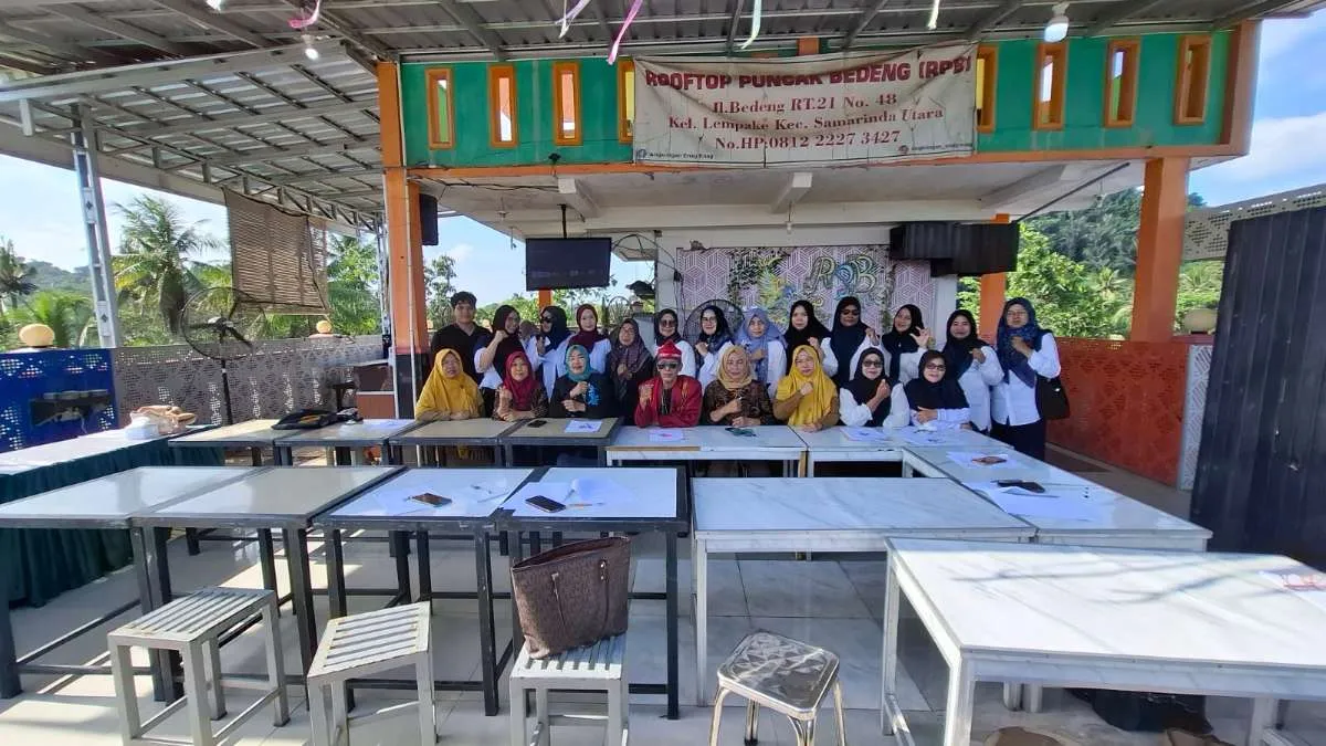 Pelatihan Membatik Dengan Pewarna Alam