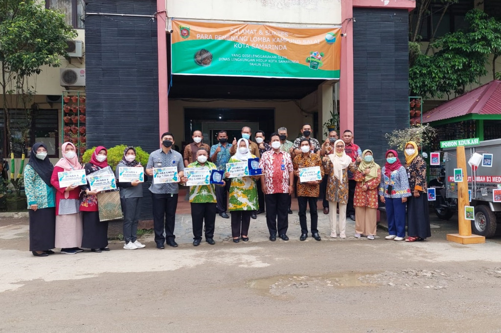 Kecamatan Sambutan Berhasil Meraih Juara Umum Kampung SALAI dan Juara 1 Penggiat Kampung SALAI