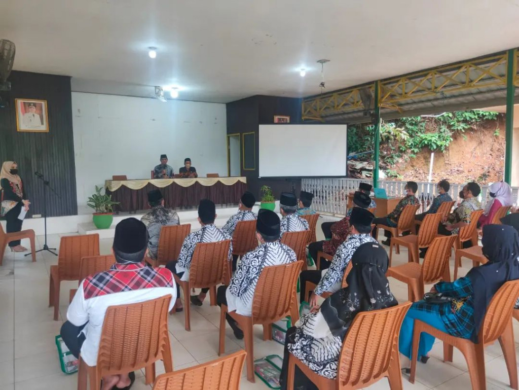 Pelantikan dewan Hakim MTQ ke-44