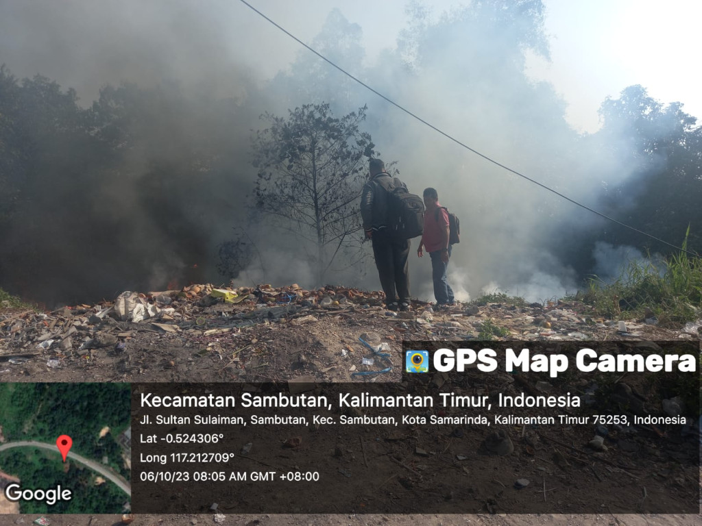 Penanganan Kebakaran Lahan di dekat TPA Pelita 8 Kel. Sambutan