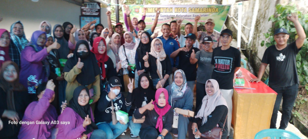Kegiatan pemberdayaan masyarakat program probebaya Pokmas II tahun 2023 Pelatihan Pembuatan Pupuk Kompos