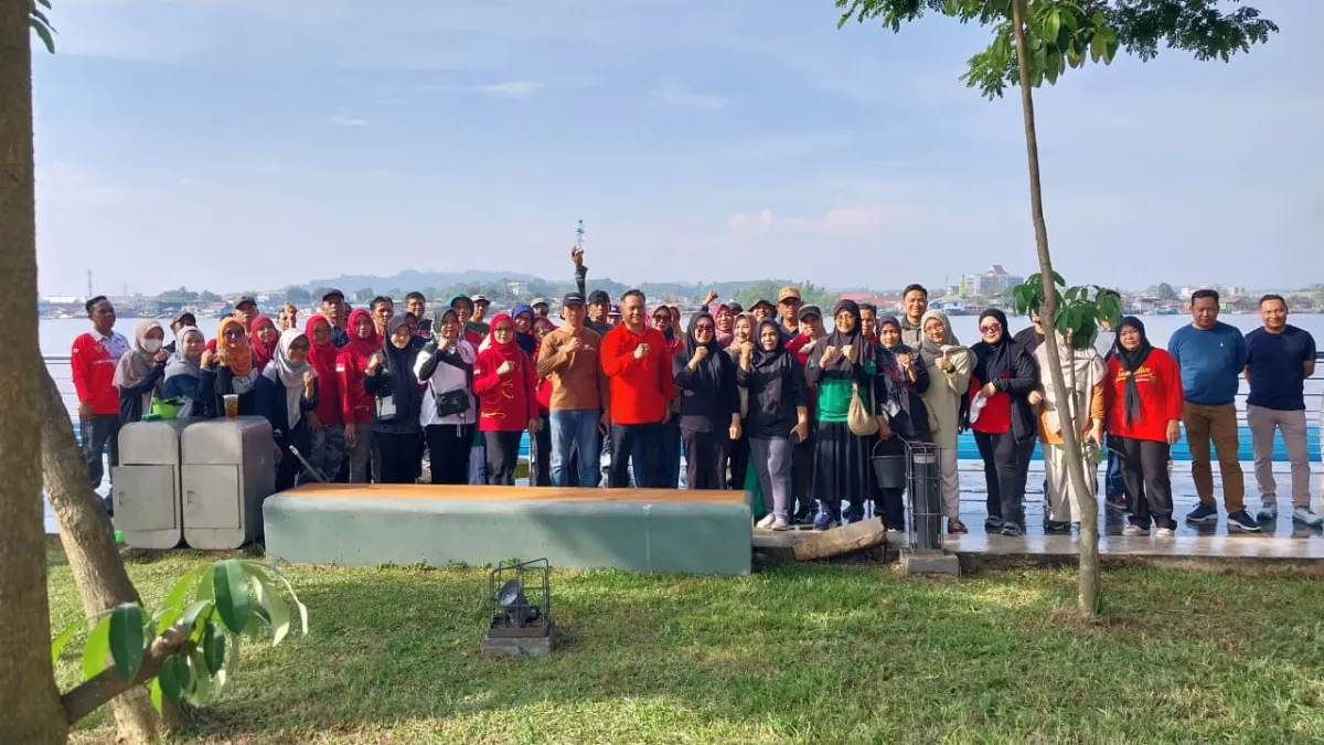 Seluruh OPD Samarinda Gelar Aksi Bersih Massal, Kecamatan dan Kelurahan se-Sambutan Kompak Ambil Bagian di Teras Samarinda