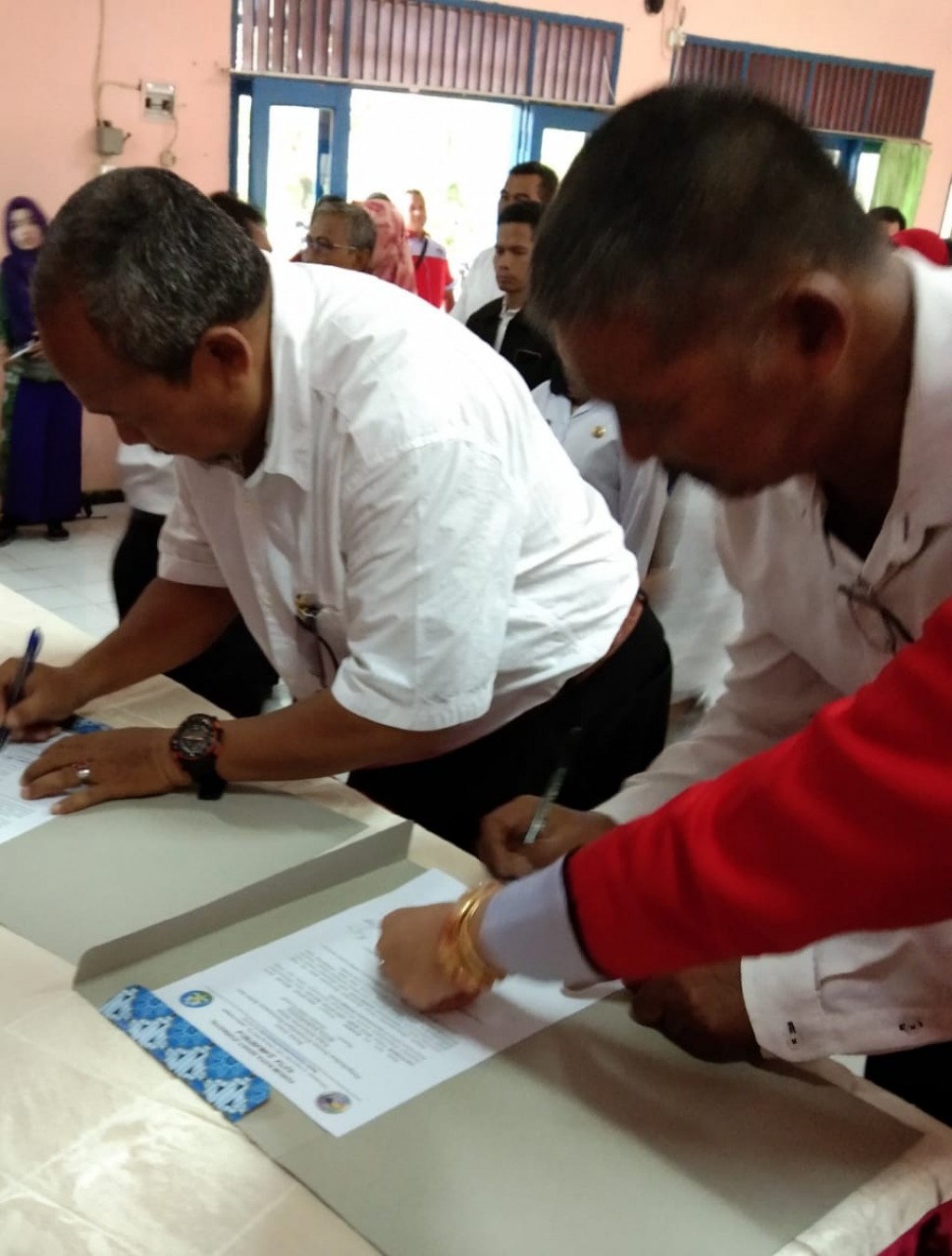 Pengukuhan pengurus Forkots Keluarahan selili