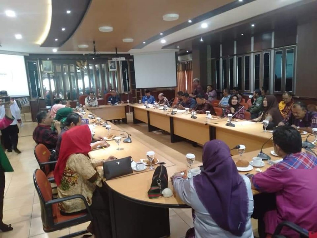 Menghadiri Sosialisasi BPJS Kesehatan