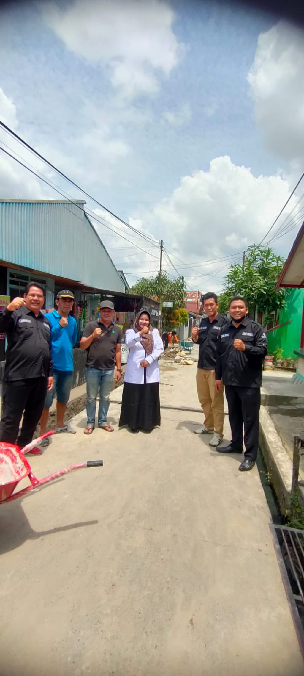 Meninjau Pekerjaan Porbebaya Pokmas Pinggir Sungai Mahakam