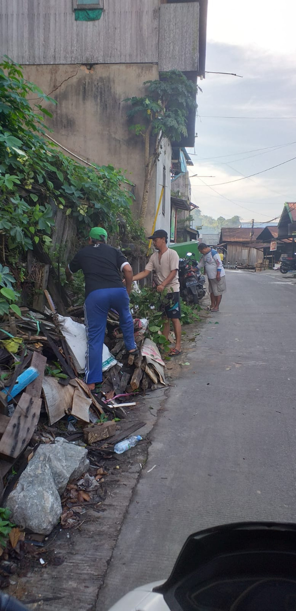 KERJA BAKTI KELURAHAN SELILI TAHUN 2023