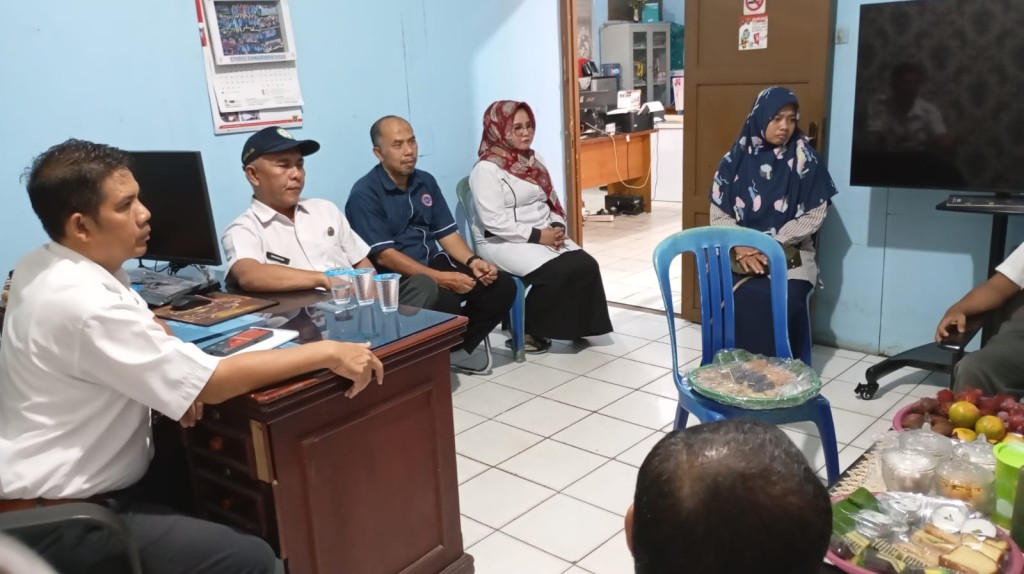 RAPAT POKMAS BERSAMA PPTK PROBEBAYA DAN LURAH SELILI