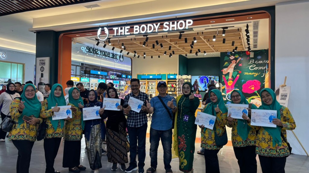 kETUA PKK KELURAHAN SELILI MENGIKUTI FASHION SHOW COMPETITION IBU KARTINI PKK KOTA SAMARINDA (17/04/2026)