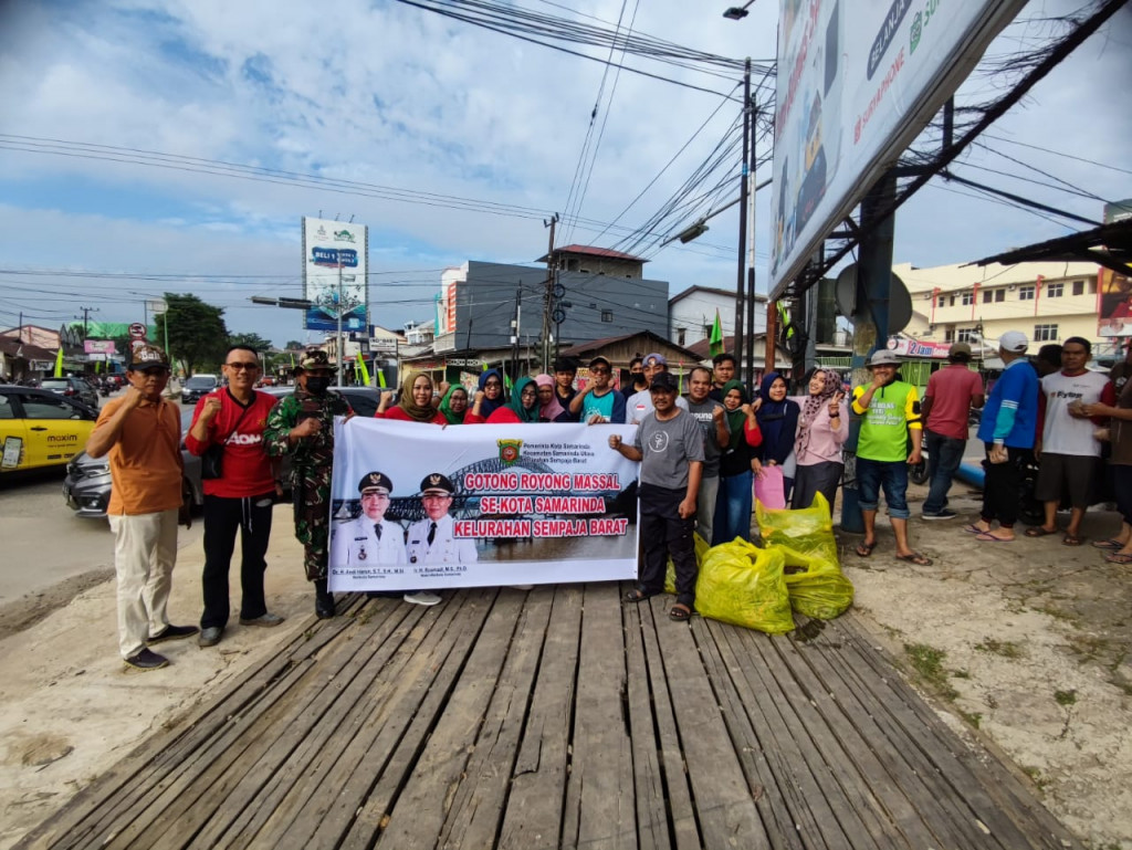 Gotong Royong Masal Se Kota Samarinda