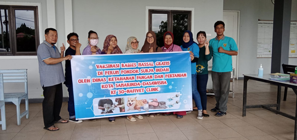 Vaksinasi Rabies di Lingkungan Perumahan Pondok Surya Indah Kerjasama anatara Dinas Ketahanan Pangan dan Pertanian Kota Samarinda & Dasawisma RT. 30