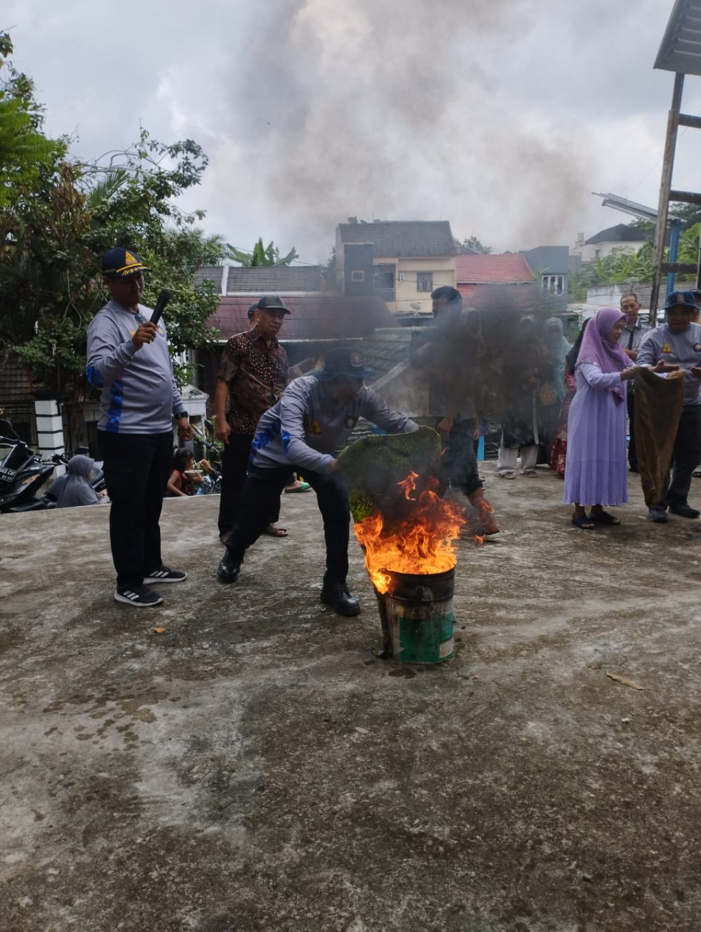 Sosialisasi Antisipasi Dini Bencana Kebakaran di Lingkungan RT. 2