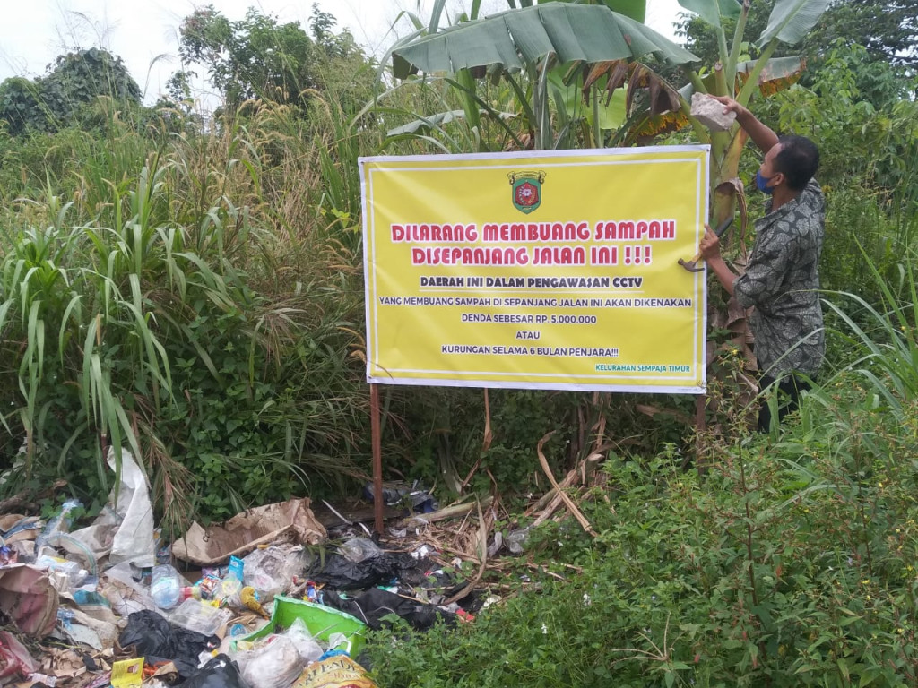 PEMASANGAN BANNER