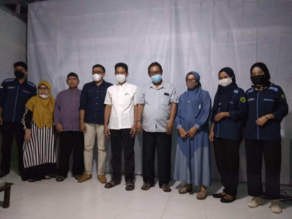 SOSIALISASI PEMBENTUKAN BANK SAMPAH di RT. 32 DI LANGGAR AL-ITTIHAD