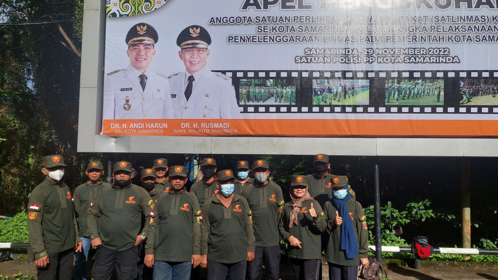 PENGUKUHAN SATLINMAS SEKOTA SAMARINDA