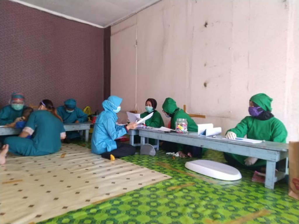 Monitoring Pelaksanaan Kegiatan Bulanan di Posyandu Bangau RT 04