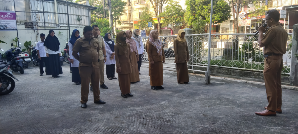 Memulai Hari dengan Apel Pagi, Tingkatkan Kedisiplinan Seluruh Staf Kelurahan Sidodadi