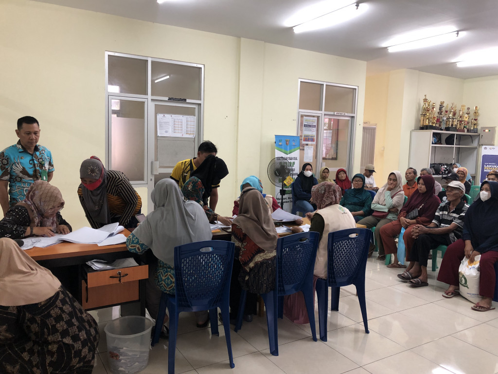 Hari Pertama Distribusi Beras Bantuan Cadangan Pangan Pemerintah (CPP) Tahap 3