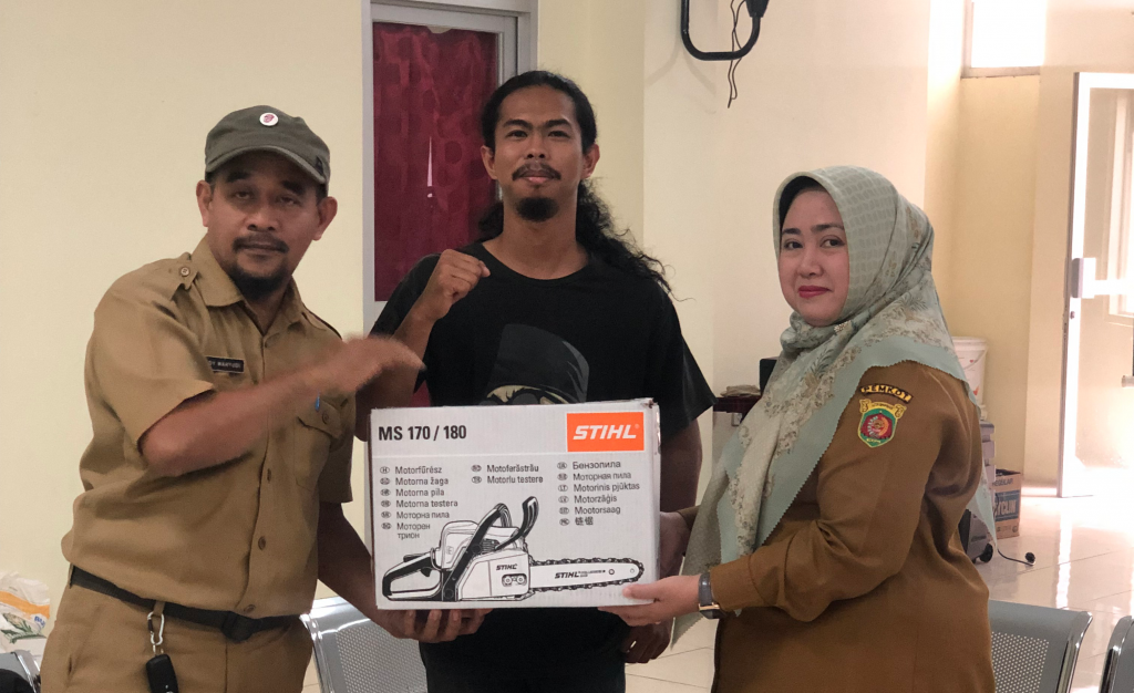 Pengadaan Barang Untuk RT 29 dan RT 49 dalam Realisasi Probebaya Bidang Sarpras